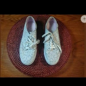 VANS CANVAS SNEAKERS Women's  SIZE  US sz 8.5